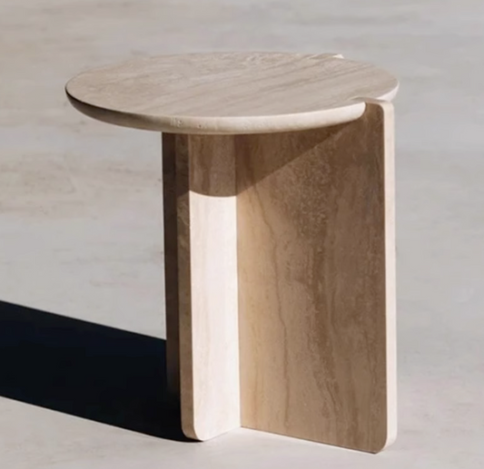 โต๊ะข้างนิโคเล็ตต์