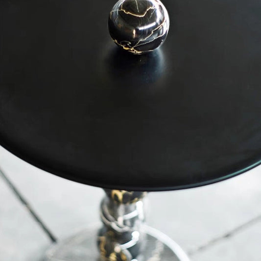 โต๊ะข้างลิลิธ